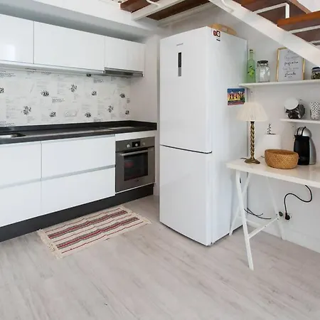 Duplex Center Parking Netflix Amazon Video Sevilla