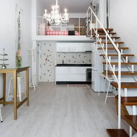 Duplex Center Parking Netflix Amazon Video *
